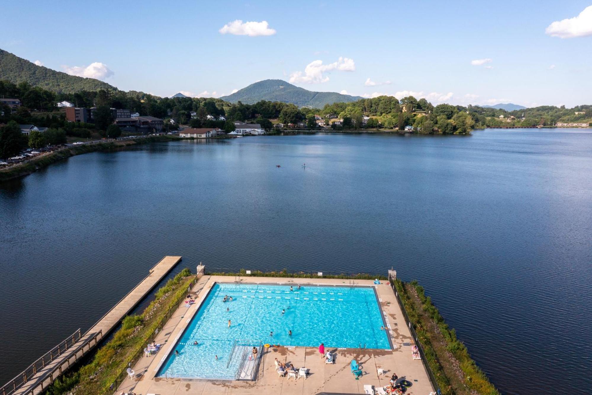 Campground Apts Lake Junaluska Phòng bức ảnh
